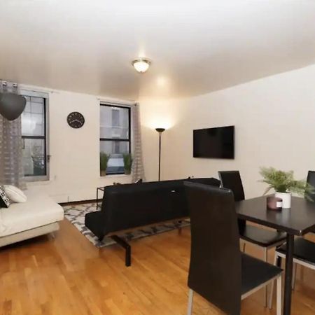 2Bed Bliss By Central Park North New York Eksteriør billede