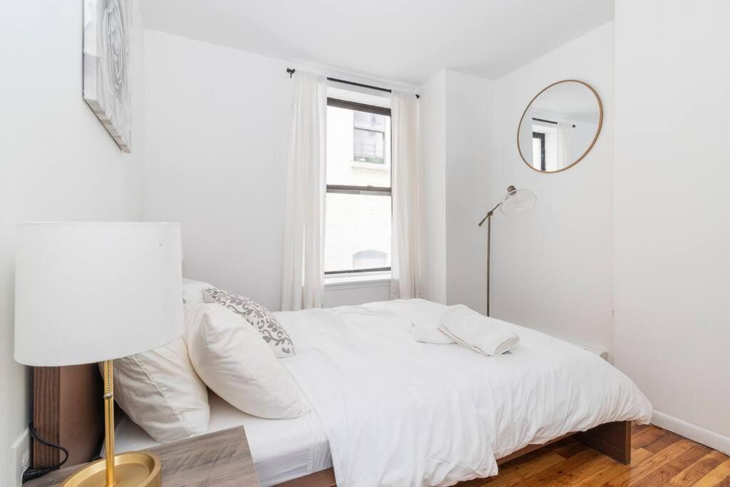 2Bed Bliss By Central Park North New York Eksteriør billede
